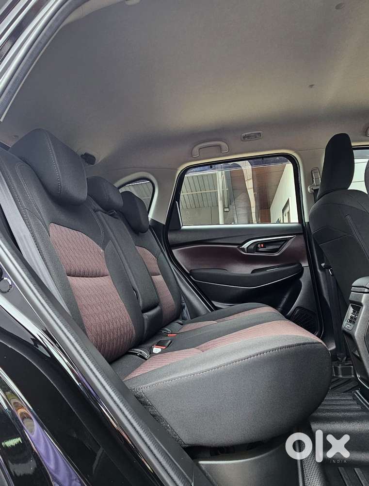 Maruti Suzuki Grand Vitara 1.5 Sigma Smart Hybrid, 2025, Petrol