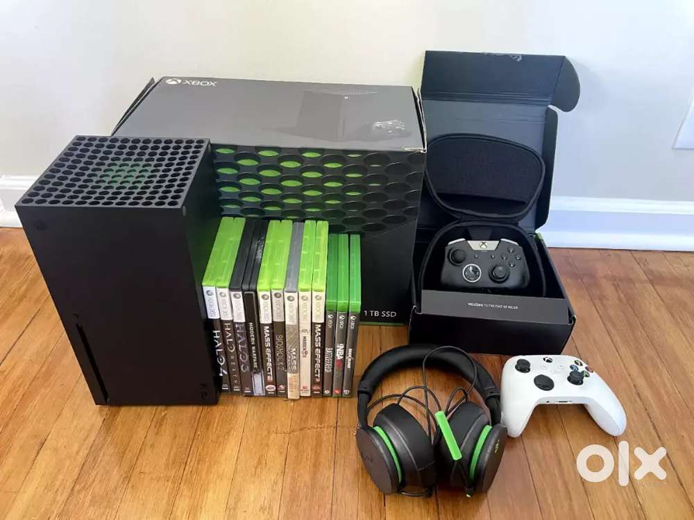 Xbox Series X 1TB 13 Games + 2 Controllers + 20th Anniversary