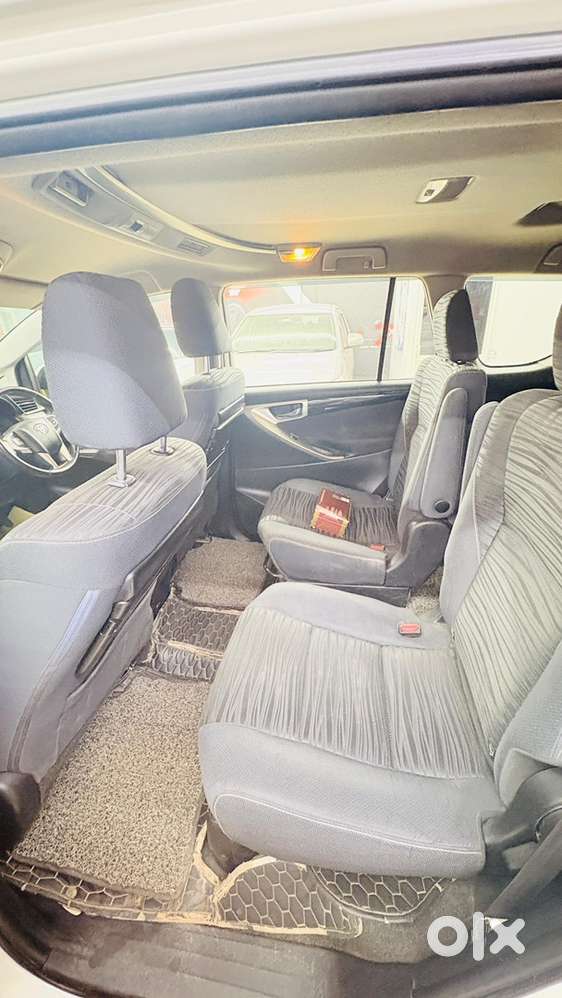 Toyota Innova Crysta