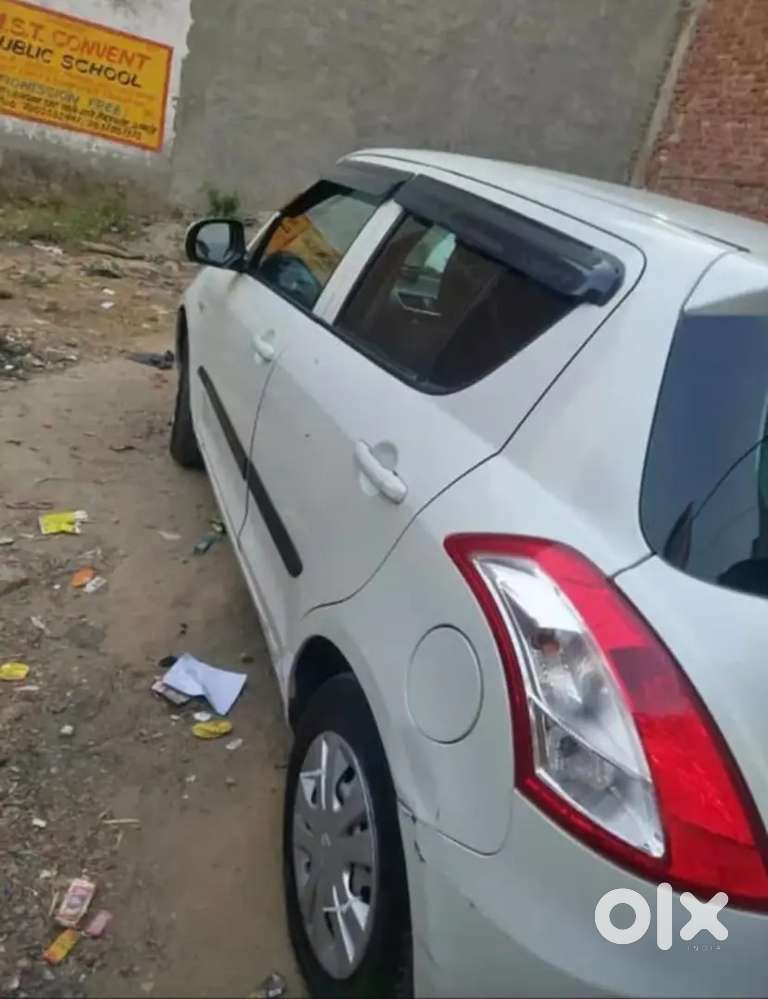 Maruti Suzuki Swift 2016 Cng & Hybrids 85000 Km Driven