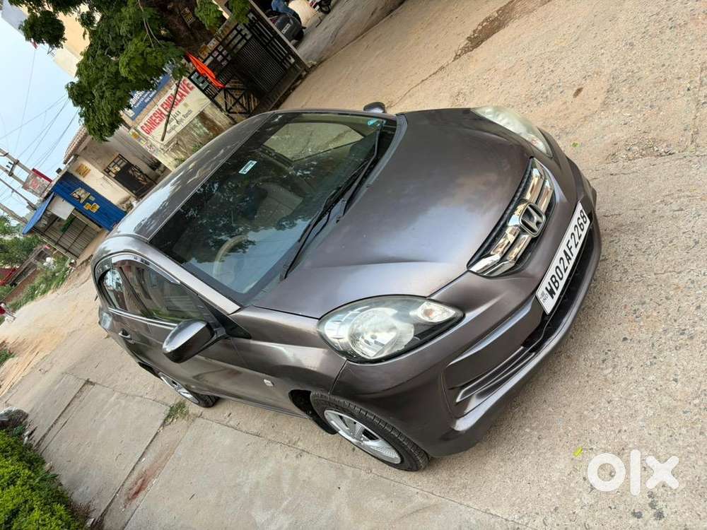 Honda Amaze 2015 Diesel Well Maintained