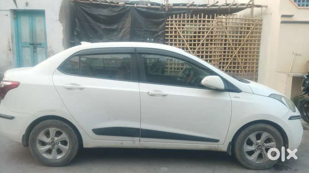 Hyundai Xcent 2017 Diesel Well Maintained