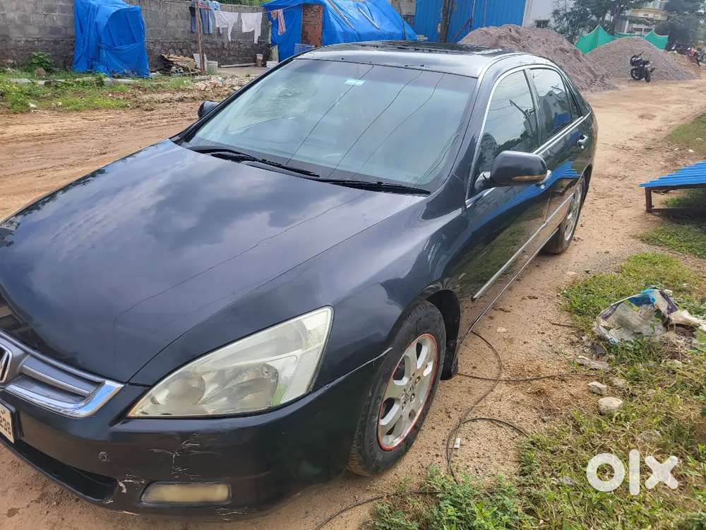 Honda Accord V6 3.0 Automatic With Sunroof And Woofers Urgent Sale