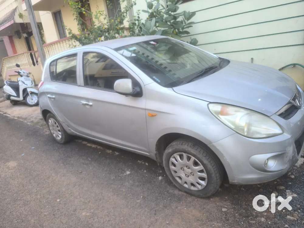 Hyundai I20 2012 Petrol 130000 Km Driven