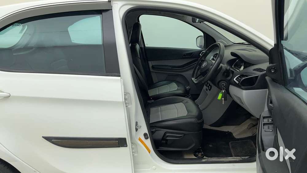 Tata Tiago 1.2 Revotron Xt Option, 2023, Petrol