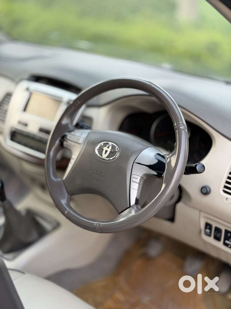 Toyota Innova 2.5 V 7 Str, 2012, Diesel