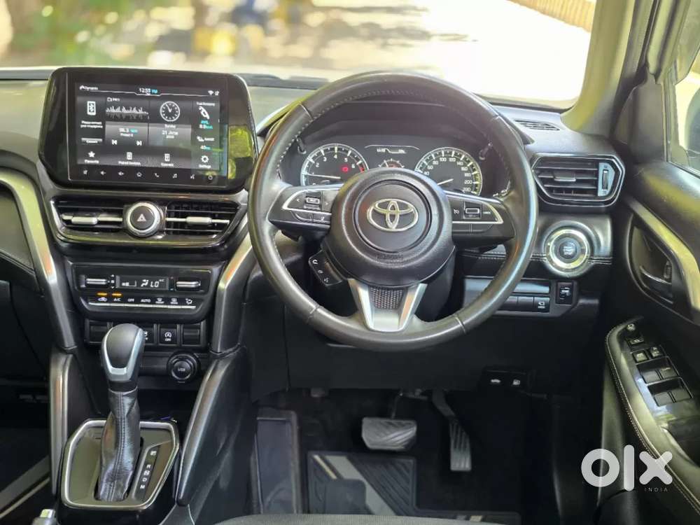 Toyota Urban Cruiser Hyryder 1.5 V Hybrid, 2022, Petrol