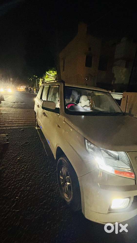 Mahindra Tuv 300 2017 Diesel Well Maintained