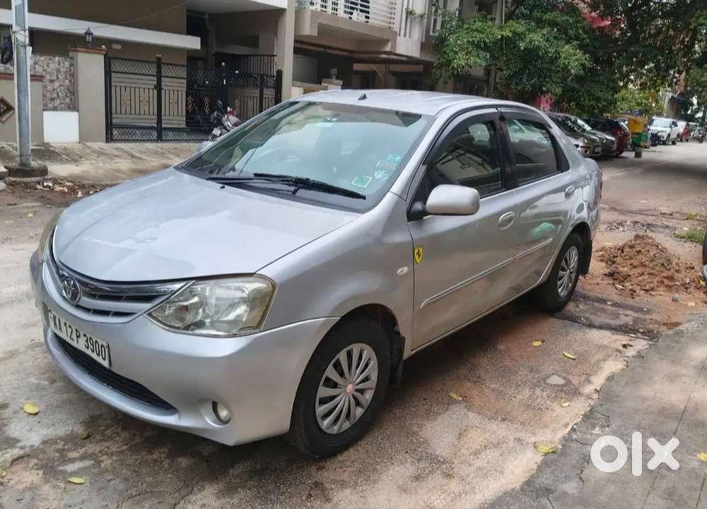 Toyota Etios, 2011, Petrol