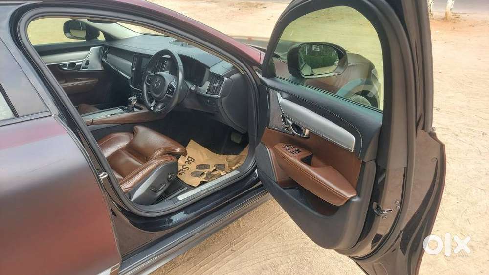 Volvo V90 Cross Country D5 Inscription, 2018, Diesel