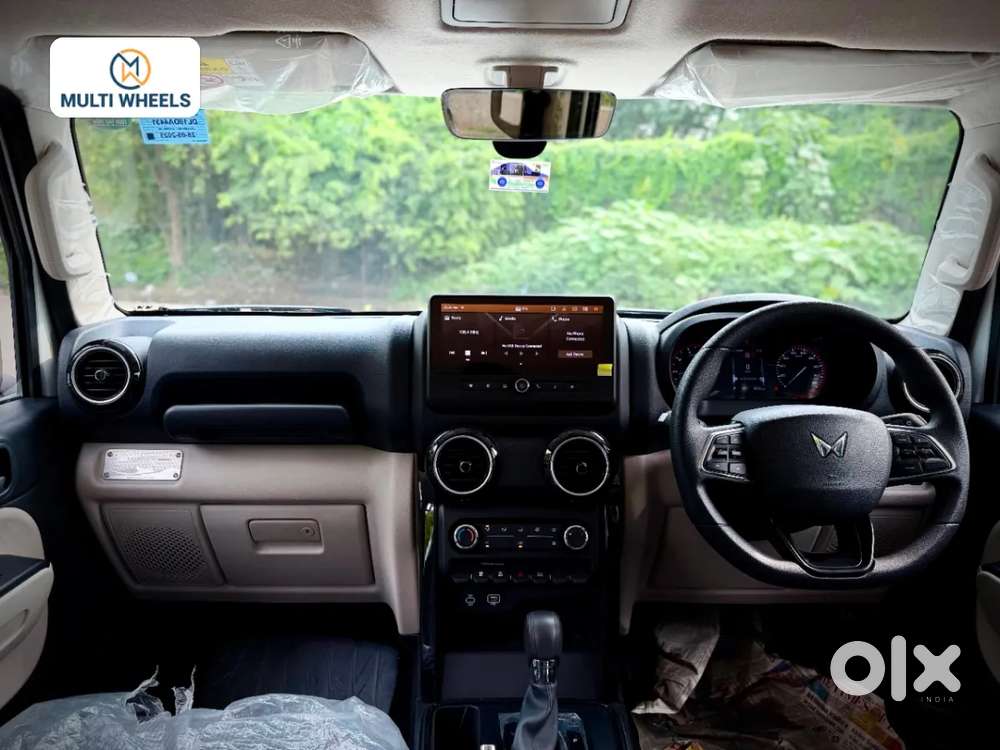 Mahindra Thar Roxx, 2025, Petrol