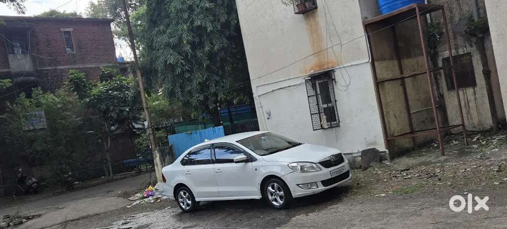 Skoda Rapid Elegance Plus 2012 Variant Diesel Manual