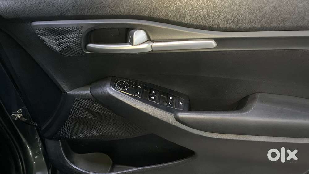 Kia Seltos Htk G, 2023, Petrol