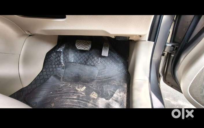 Maruti Suzuki Swift Dzire Zxi + Amt, 2012, Petrol