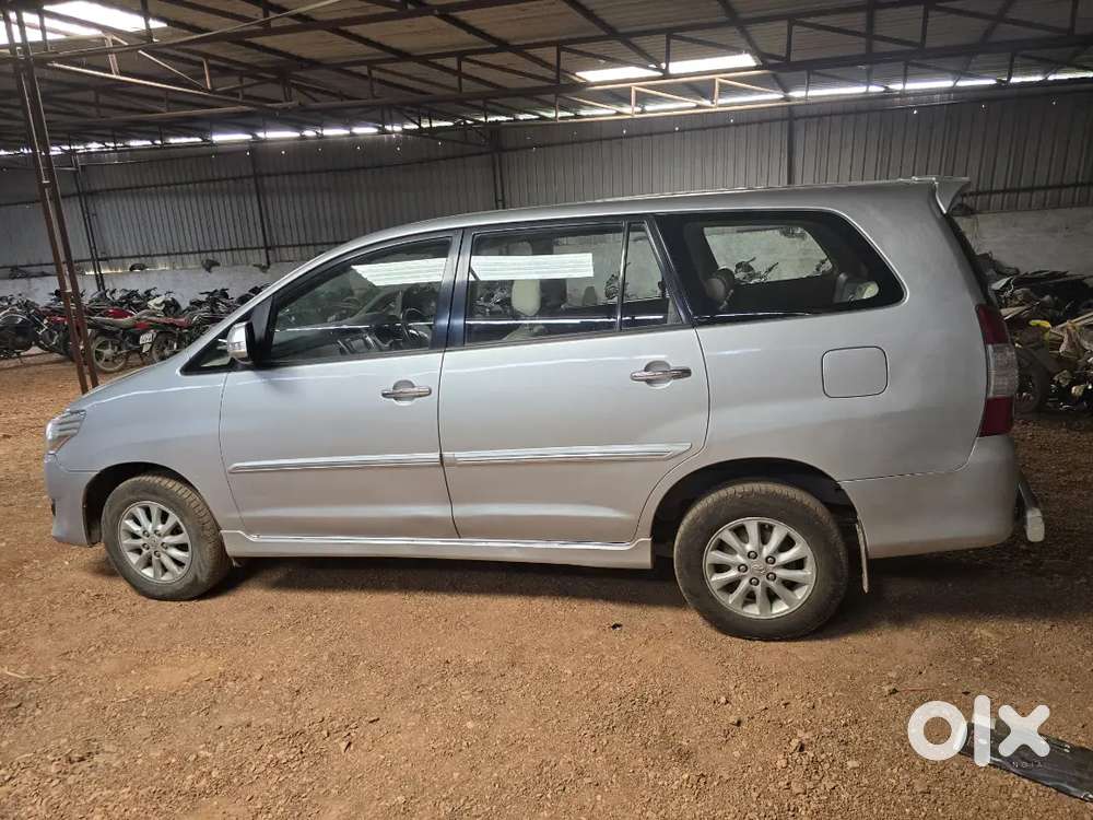 Toyota Innova 2013 Diesel Well Maintained