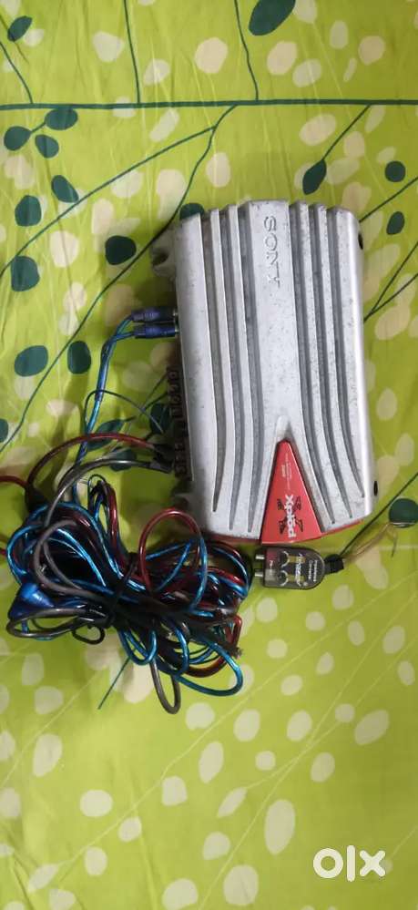 JBL BASSTUBE