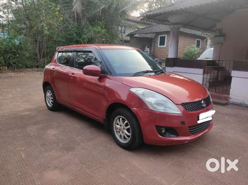 Well Maintained Swift With Alloy Wheels