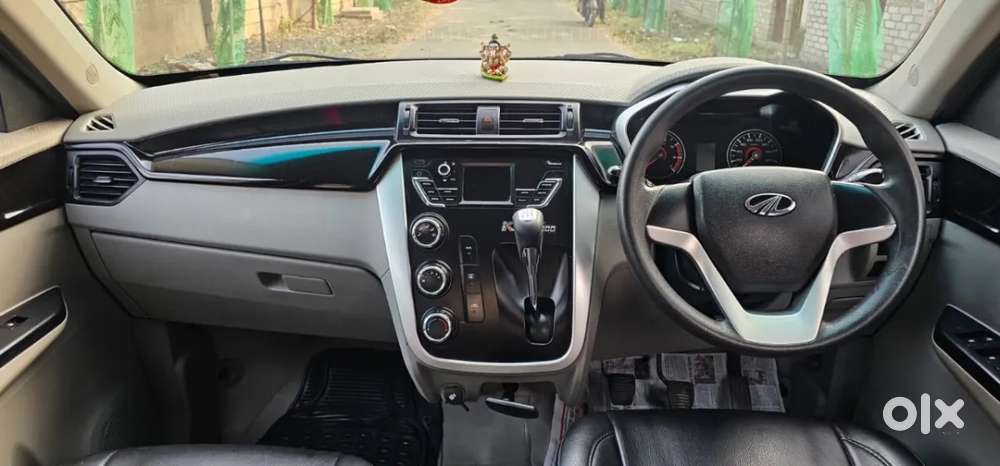 Mahindra Kuv 100 K6 G 5 Str, 2016, Petrol