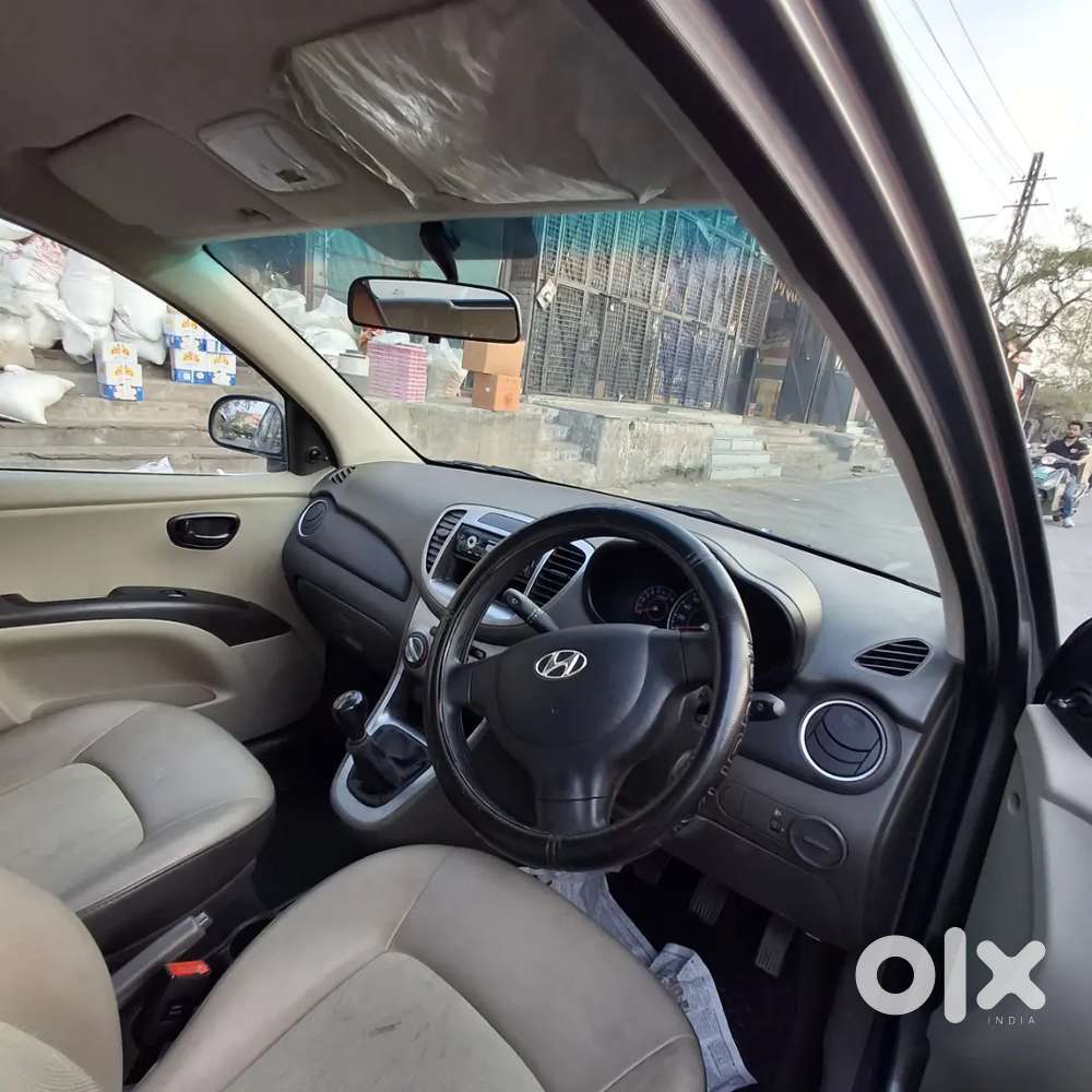 Hyundai I10 2015 Petrol 40000 Km Driven New Tyre New Battery