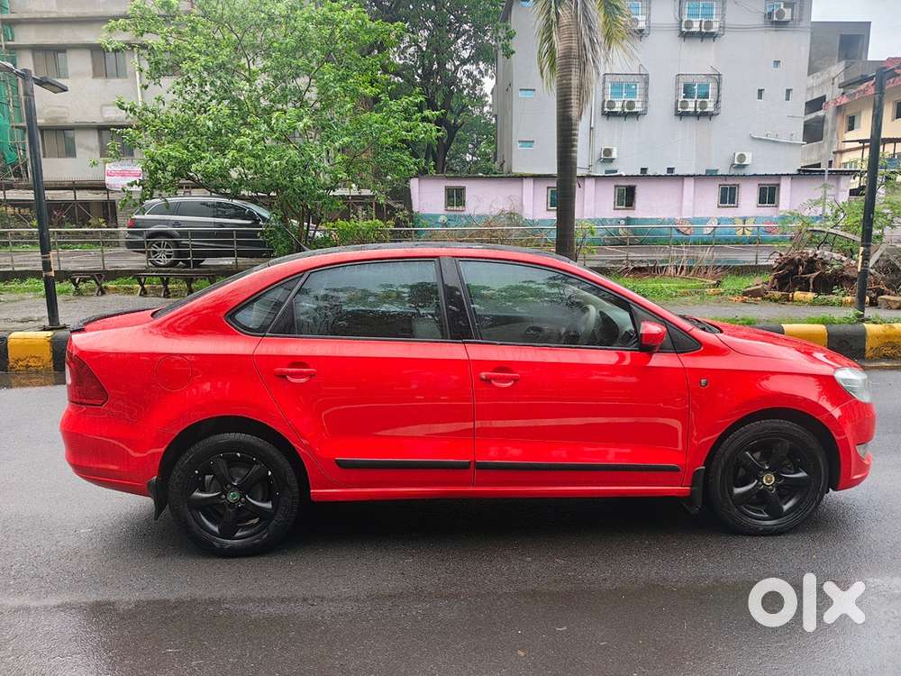 Skoda Rapid Elegance 2012