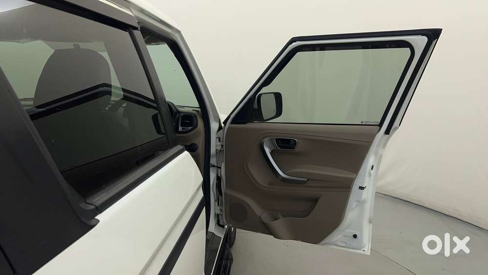 Mahindra Bolero Neo 1.5 N 10 (o), 2024, Diesel