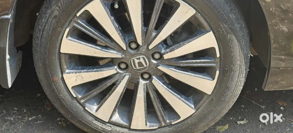 Honda City Zx 2023 Petrol 9219 Km Driven