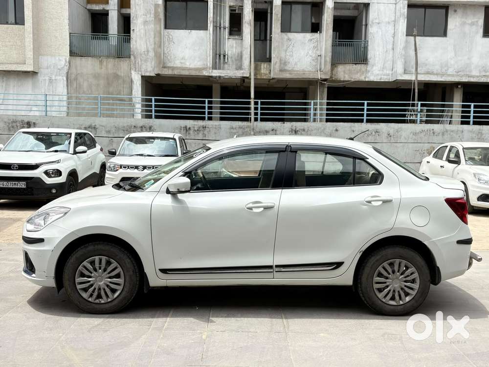 Maruti Suzuki Dzire 1.2 Vxi, 2022, Petrol