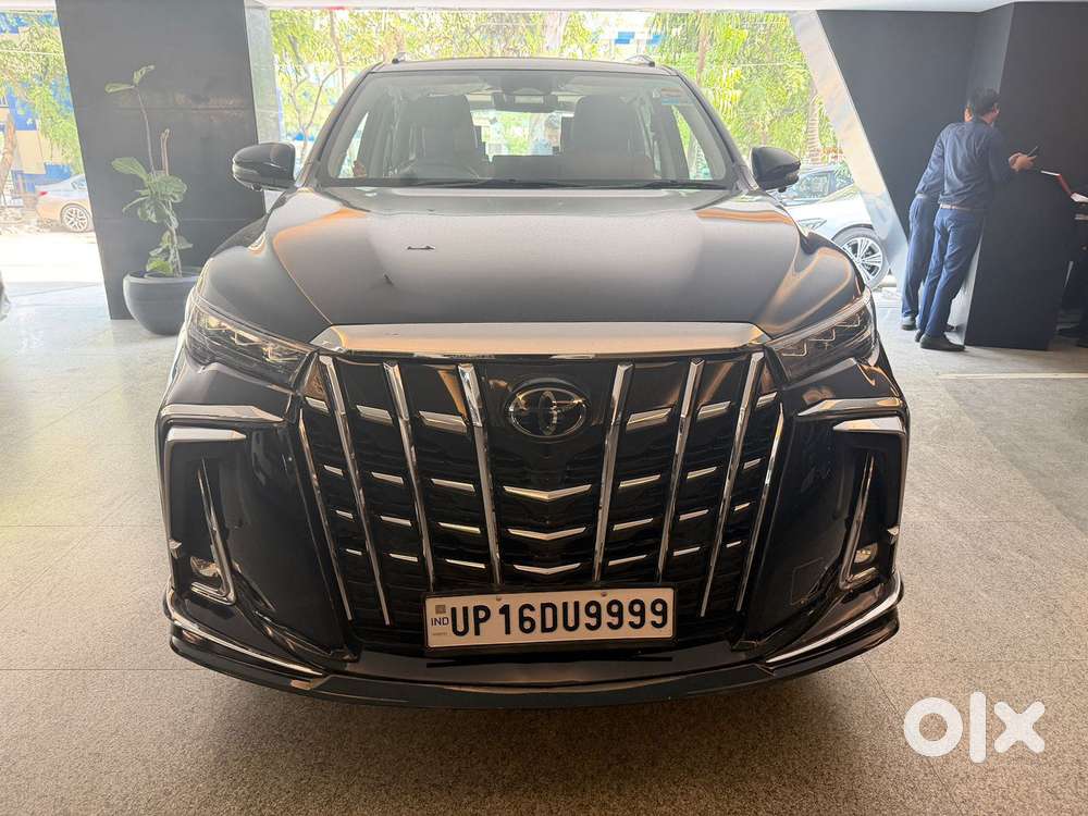 Toyota Innova Hycross 2.0 Zx (o) Hybrid 7 Str, 2023, Petrol