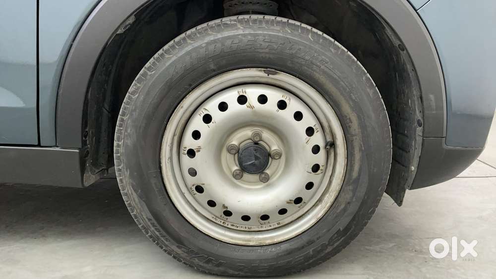 Mahindra Xuv300 W4 Diesel, 2023, Diesel