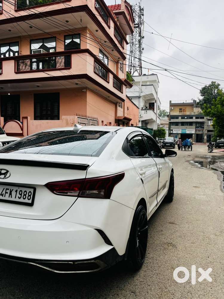 Hyundai Petrol Manual 2023