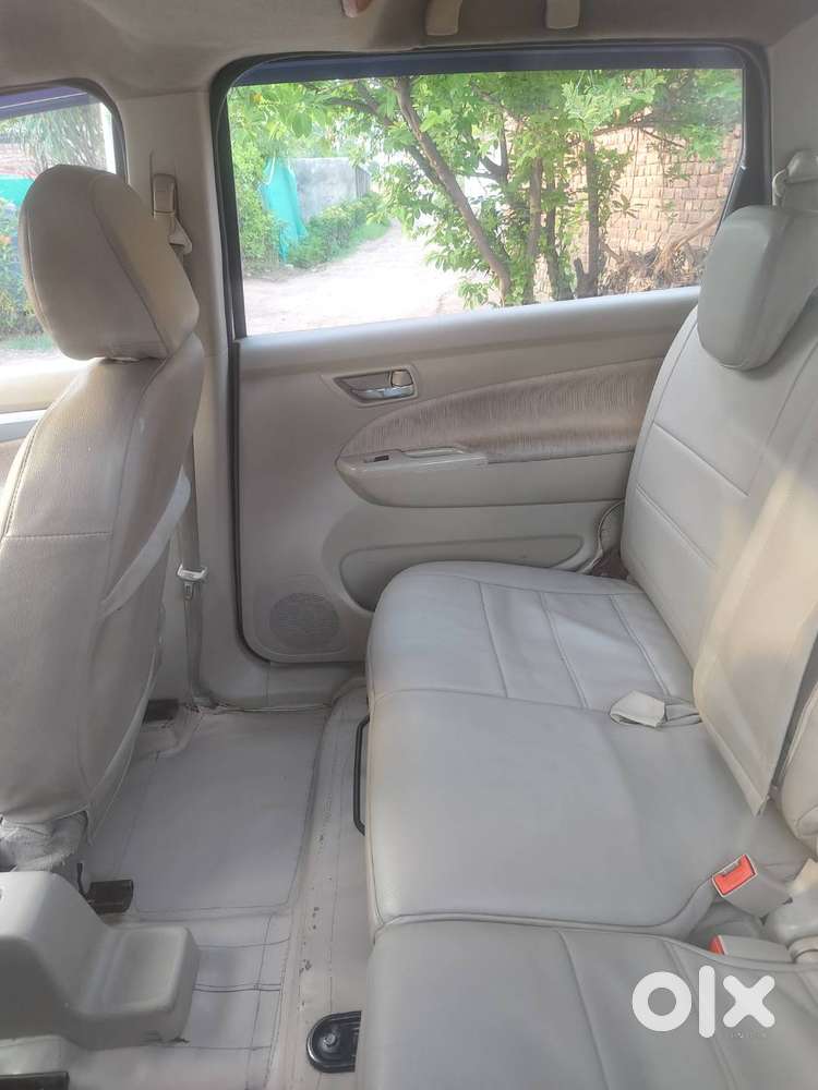 Maruti Suzuki Ertiga 2012