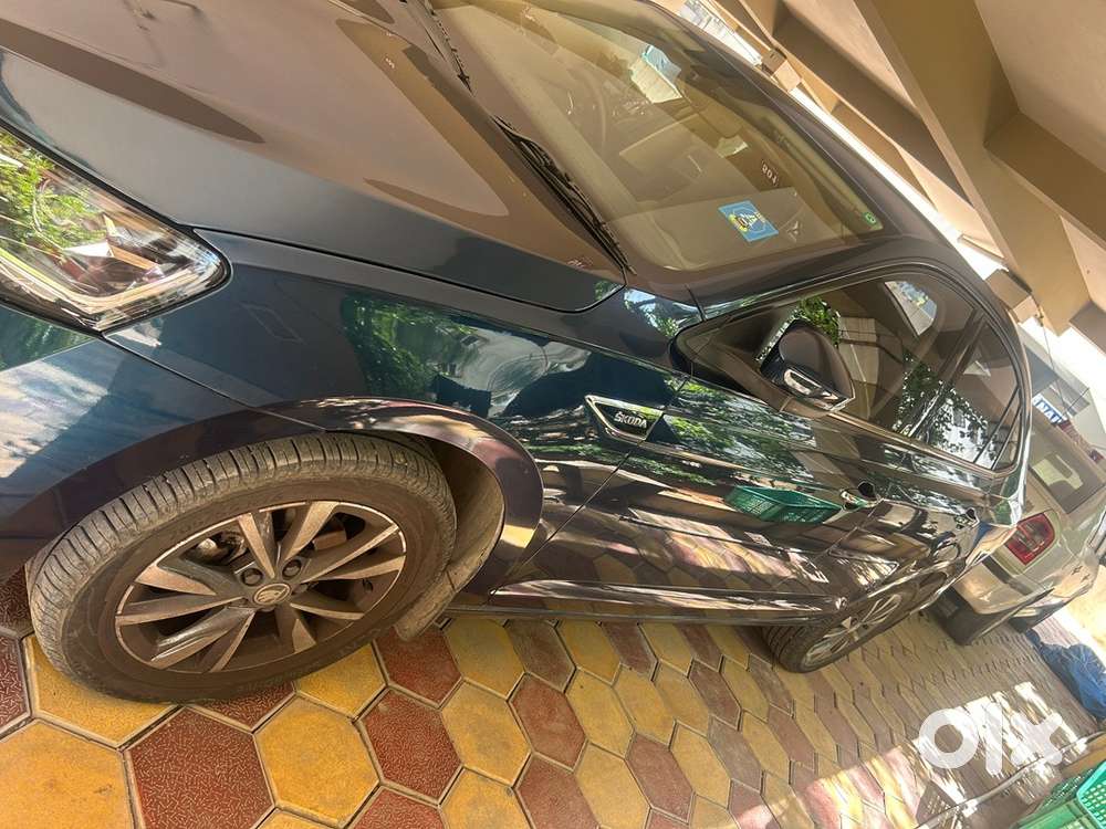 Skoda Slavia Petrol 2024