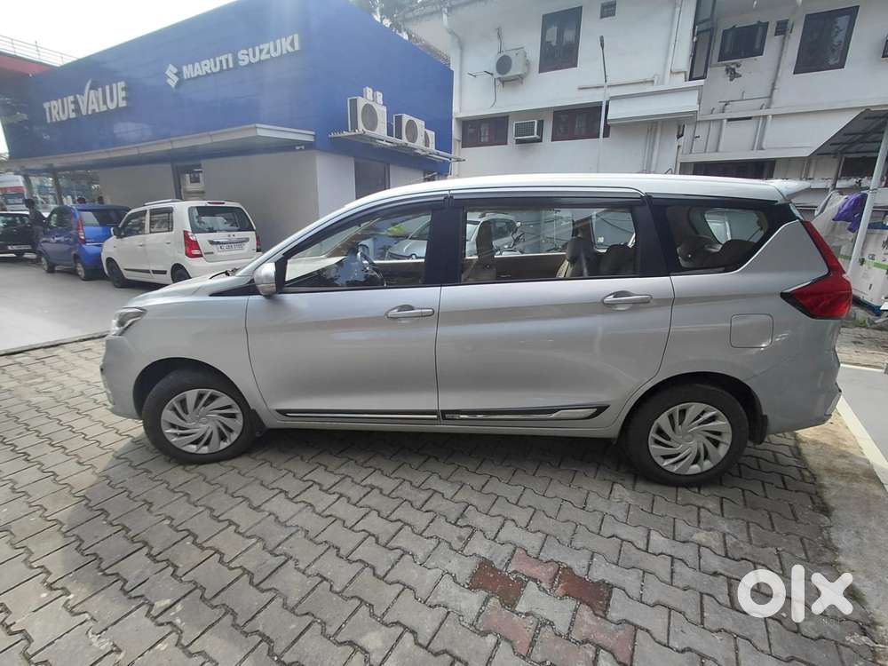 Maruti Suzuki Ertiga Vxi Shvs At, 2024, Petrol