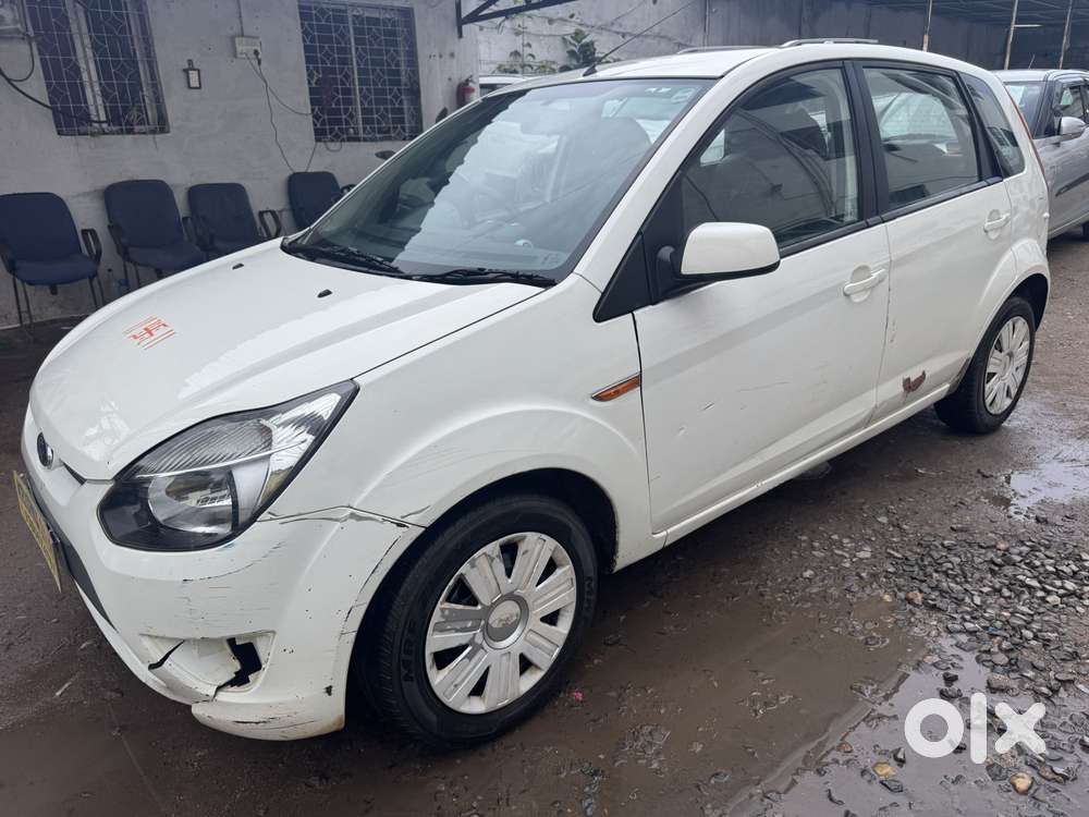 Ford Figo 1.2p Trend Mt, 2012, Petrol