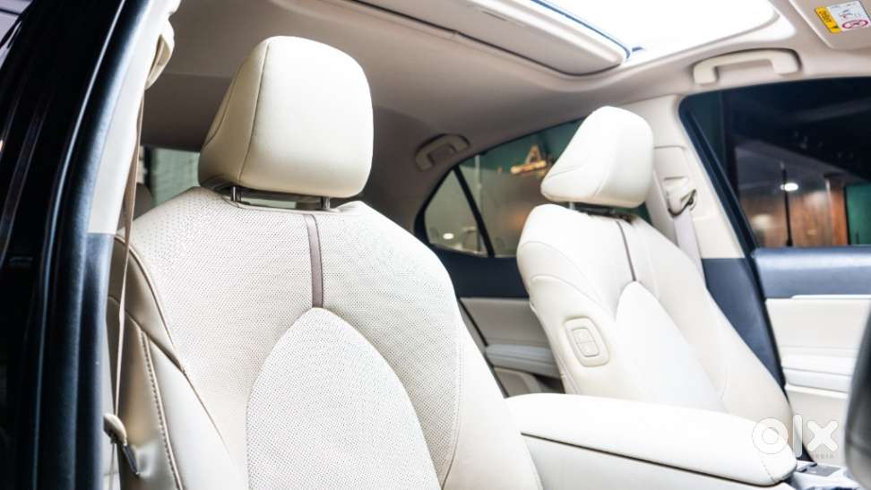 Toyota Camry 2.5 Hybrid, 2020, Petrol