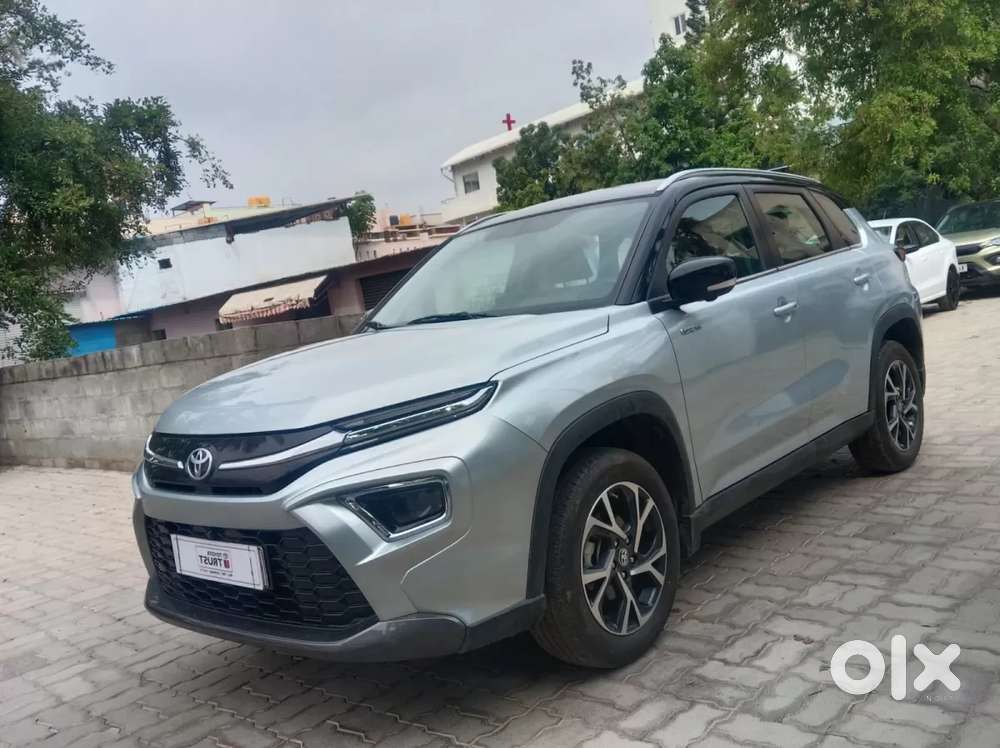 Toyota Urban Cruiser Hyryder 1.5 V Hybrid, 2023, Petrol