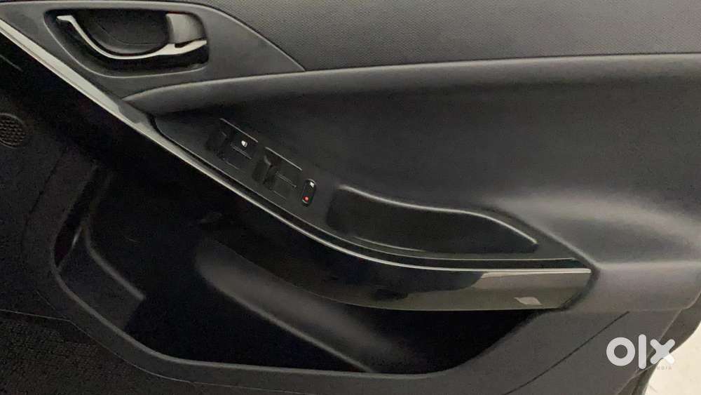Tata Nexon 1.2 Revotron Xz, 2022, Petrol