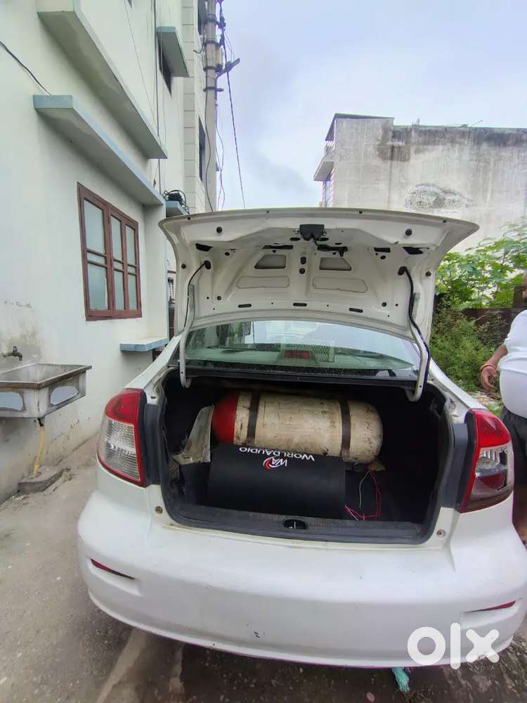 Maruti Suzuki Sx4 Zxi 2010 Petrol Manual.    Cng Fitted
