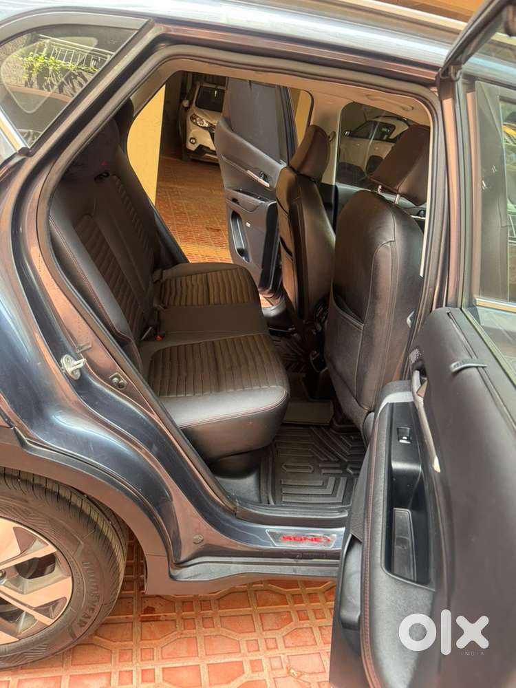 Kia Sonet Petrol 2021