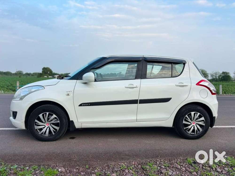 Maruti Suzuki Swift 2013 Cng & Hybrids Well Maintained