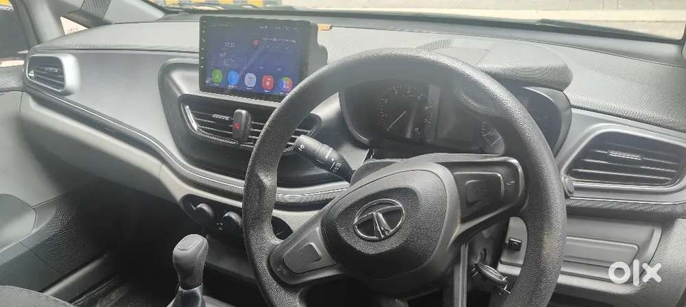 Tata Altroz 1.2 Xe 2021