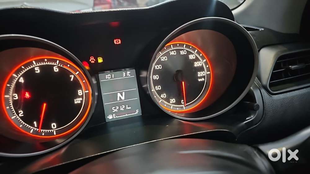 Maruti Suzuki Swift Amt Vxi, 2019, Petrol