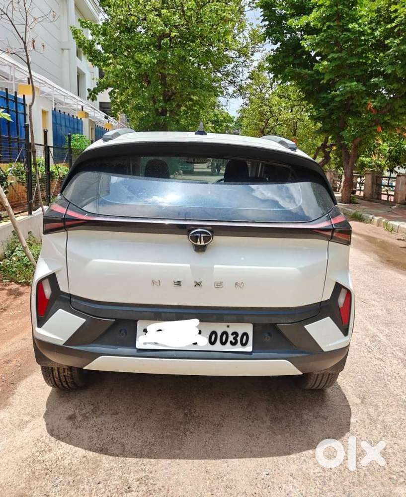 Tata Nexon Creative 1.5 Revotorq Diesel 6mt, 2025, Diesel