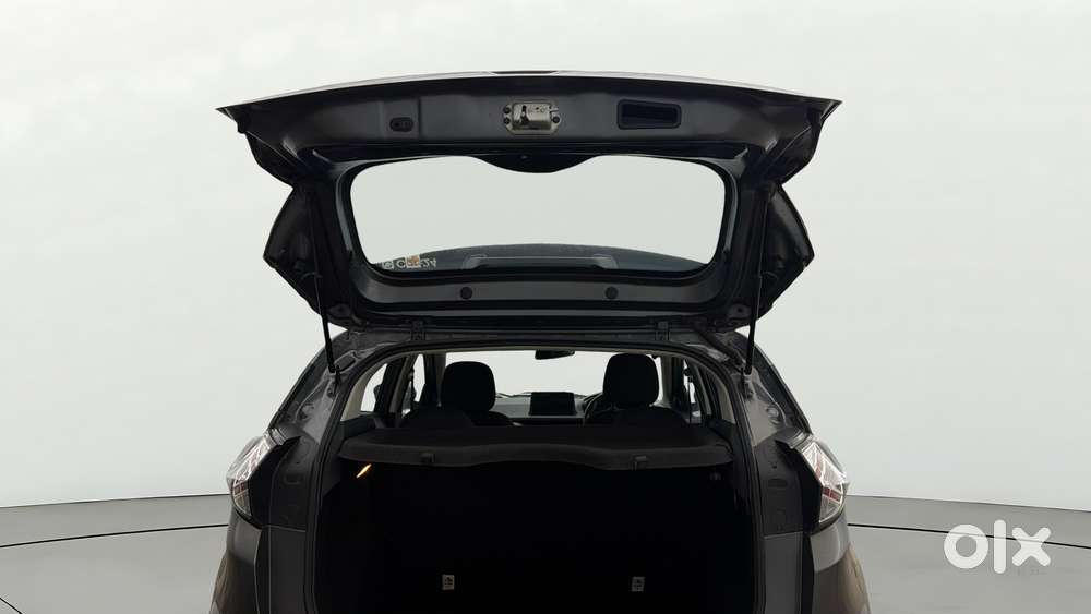 Tata Nexon 1.5 Revotorq Xma Amt, 2021, Petrol