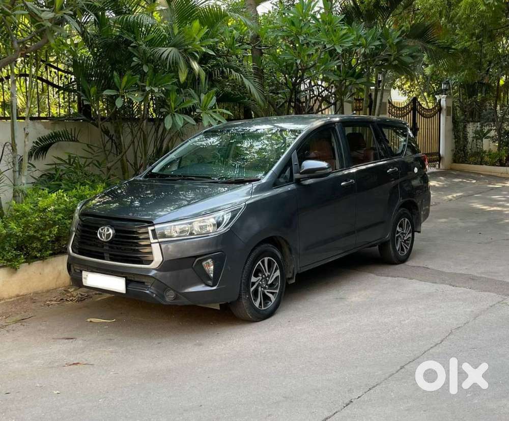 Toyota Innova Crysta 2.4 Gx Limited Edition At 7 Str, 2021, Diesel