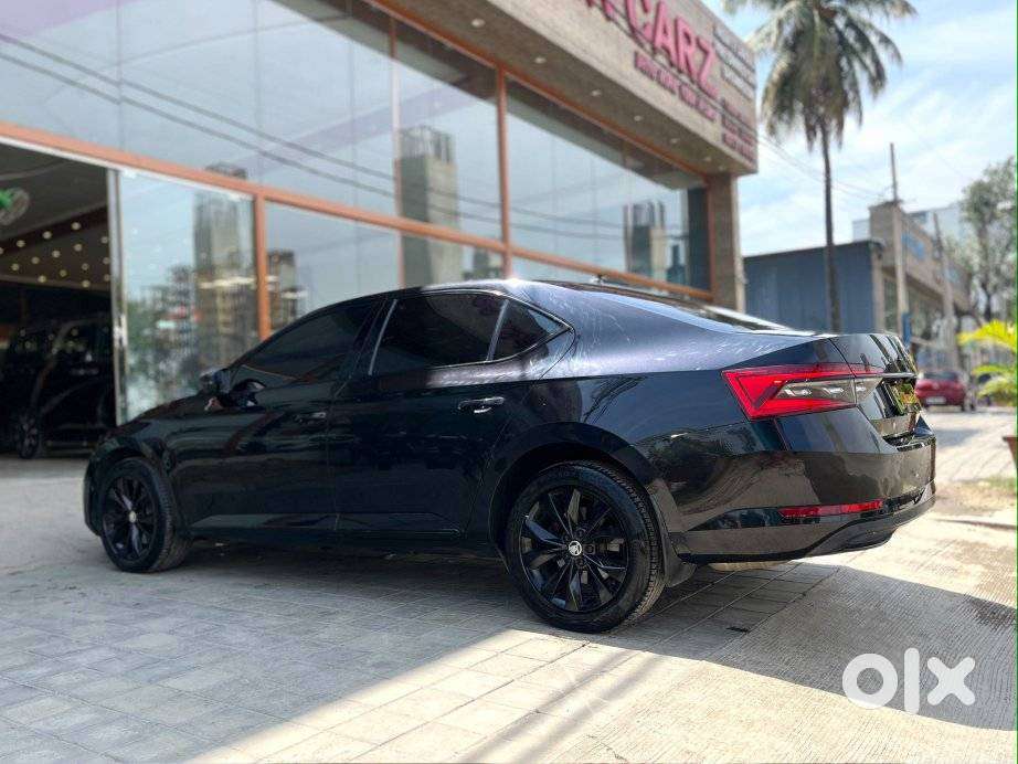 Skoda Superb 2.0 Tsi At L&k, 2021, Petrol