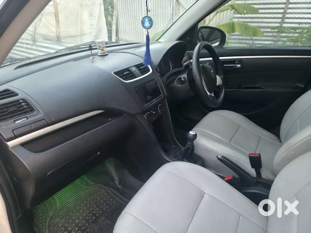 Swift 2013 Vxi White