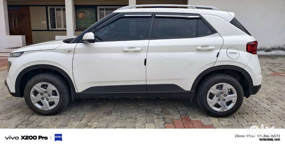 Hyundai Venue 1.2 S Plus, 2019, Petrol