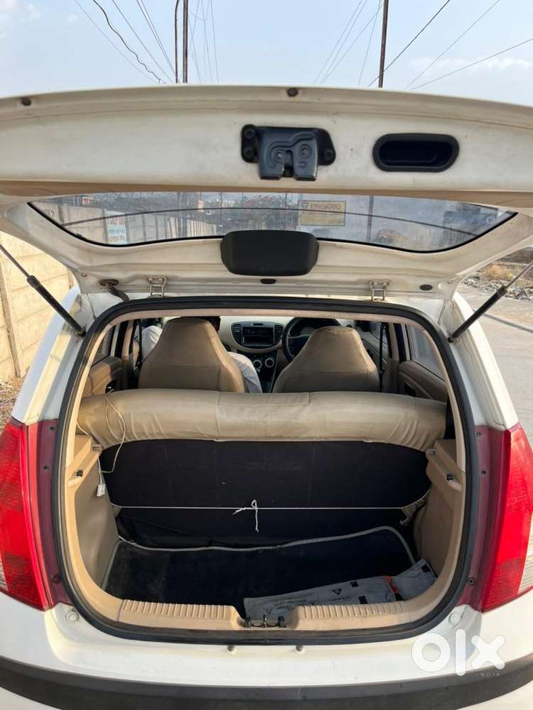 Power Steering, All Power Window, Music System,