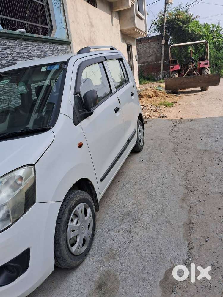 Maruti Suzuki Wagon R 2015 Lpg Well Maintained
